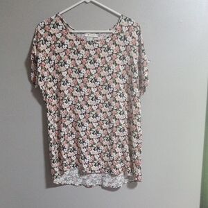 BomBom Women's Floral Short Sleeve Lightweight Top Size Medium